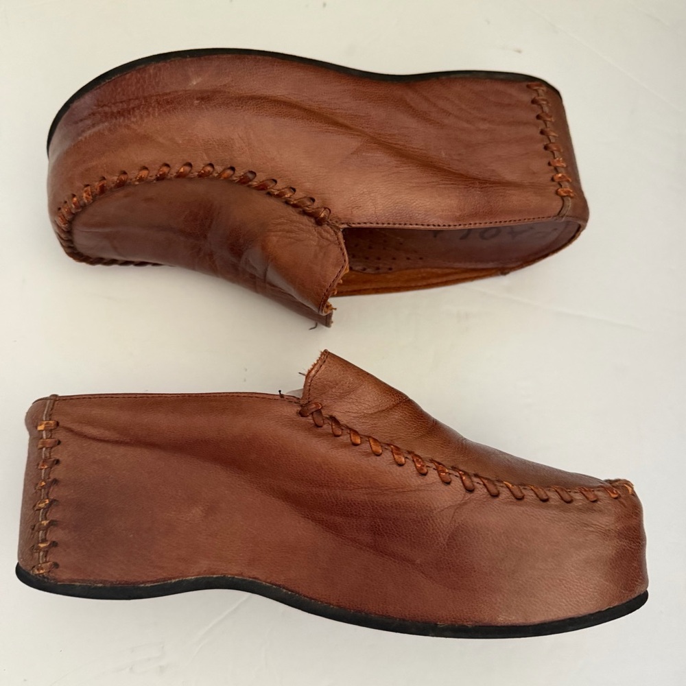 PAOLA Brown Leather Slip-On Platform Wedge Loafers Women’s Size 6.5-7 (37)
